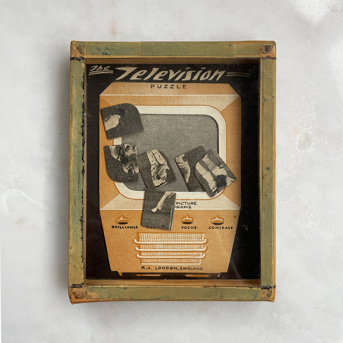 A Vintage TV Puzzle by R.Journet & Co. Shake the pieces of screen in to position on the screen of the TV. Hours of fun!  - SHOP NOW - www.intovintage.co.uk