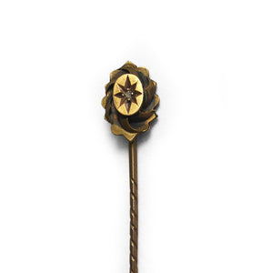 Smart Edwardian 15 CT gold tie pin with small inset diamond - SHOP NOW - www.intovintage.co.uk