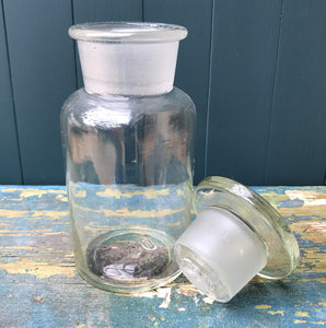 Nice and chunky, wide stoppered late Victorian Apothecary Bottle. Marked '300' on the base. No chips - SHOP NOW - www.intovintage.co.uk