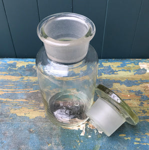 Nice and chunky, wide stoppered late Victorian Apothecary Bottle. Marked '300' on the base. No chips - SHOP NOW - www.intovintage.co.uk