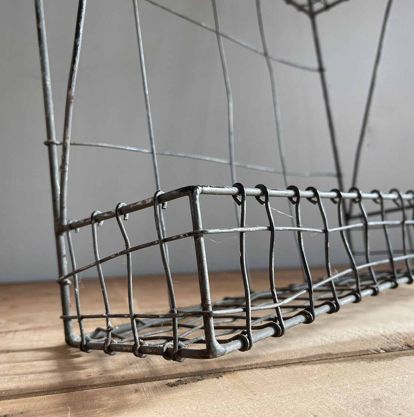 A Vintage Wire Rack - IntoVintage.co.uk – Intovintage.co.uk