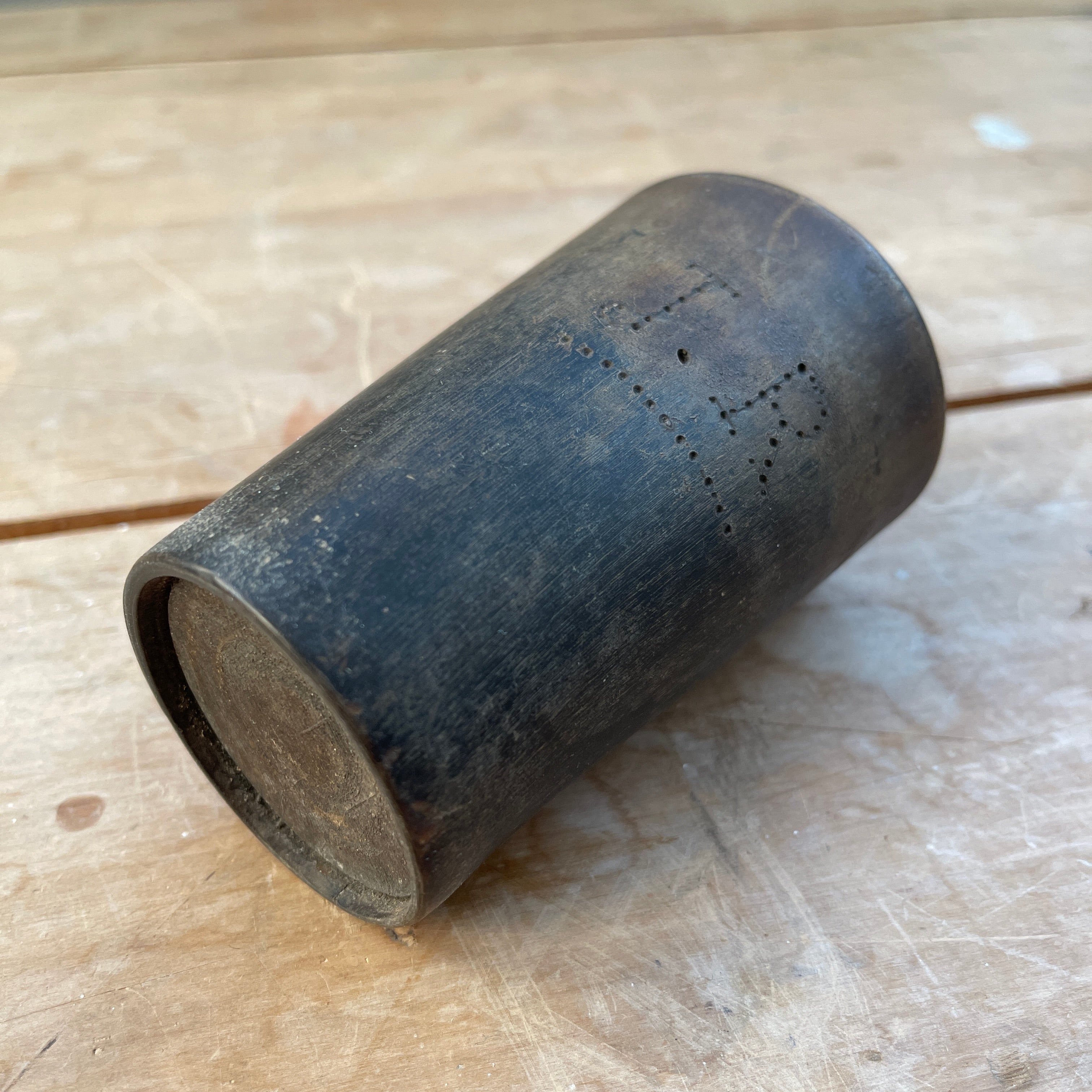 A collection of Six 18th Century Horn Drinking Vessels with two having the dotted inscriptions of 'J.R'. The largest cup has two inscriptions, font and back. There are four lager cups with two shot sized cups - SHOP NOW - www.intovintage.co.uk